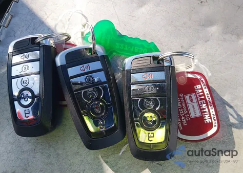 2021 Lincoln Nautilus Standard z USA, uszkodzony, nr VIN 2LMPJ6J92MBL10571